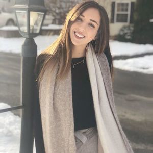 Meet your Posher, Annabel
